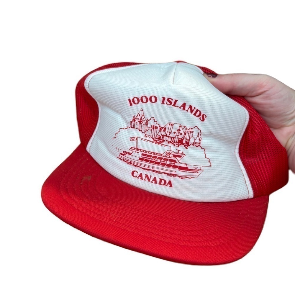 Vintage 1000 Islands Canada Red White Hat SnapBack Puffy Mesh Trucker